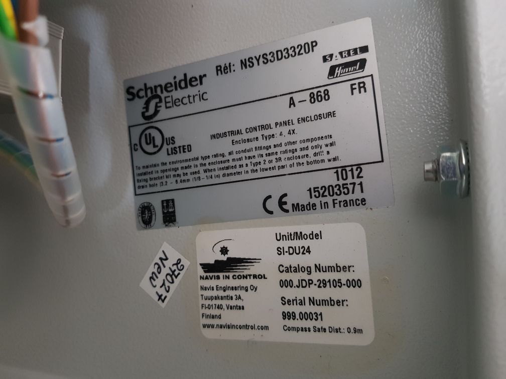 SCHNEIDER ELECTRIC NSYS3D3320P CONTROL PANEL