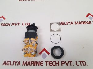 EAO 704.900.4 PUSH BUTTON SWITCH 704.900.3