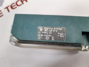 KLOCKNER MOELLER AT 12-7-I LIMIT SWITCH
