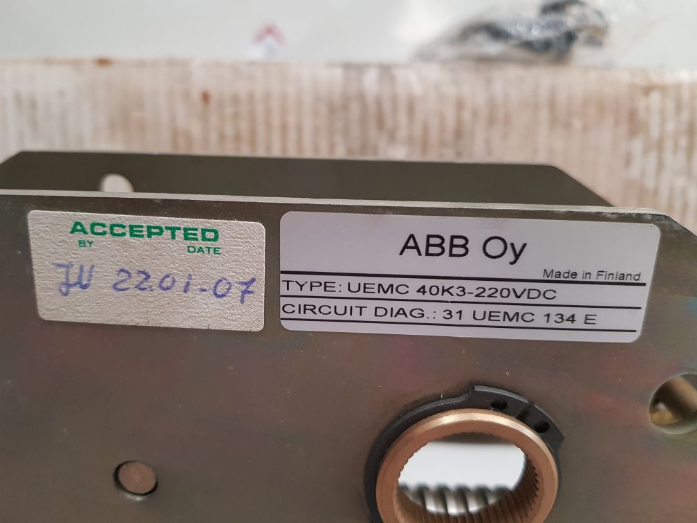 ABB UEMC 40K3-220VDC