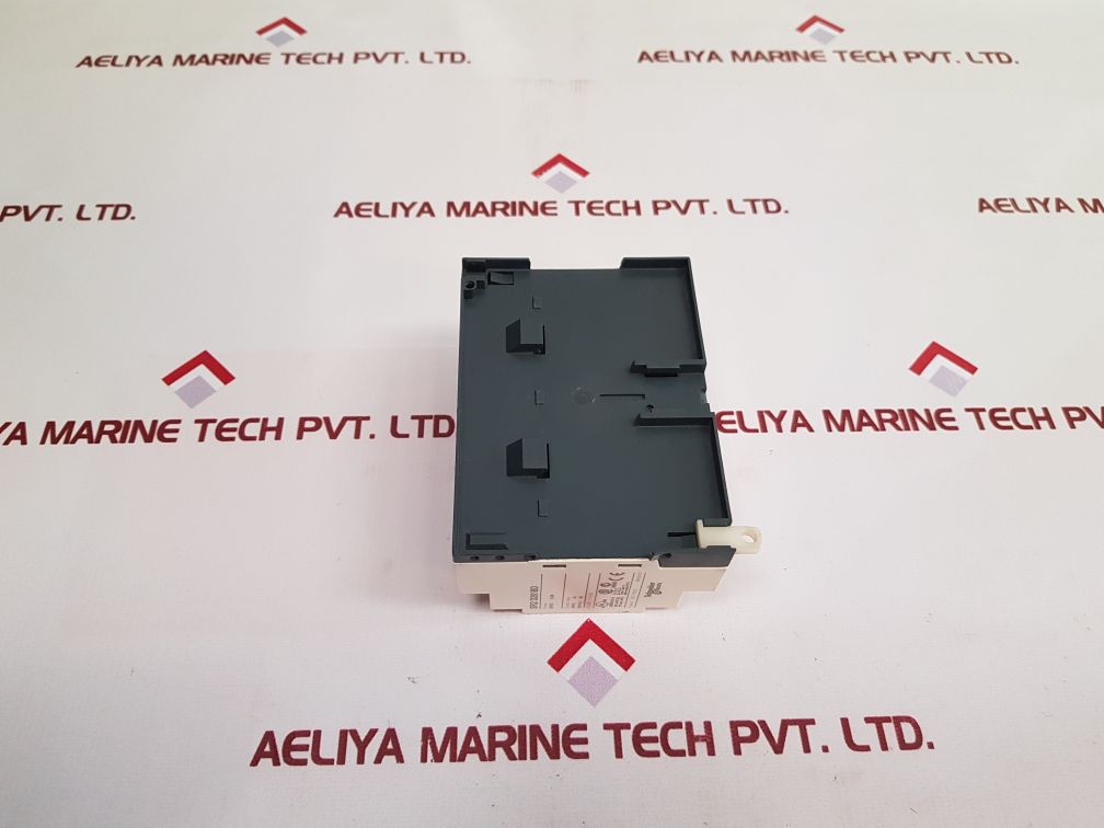 TELEMECANIQUE SCHNEIDER ELECTRIC SR2 D201BD OUTPUT RELAY