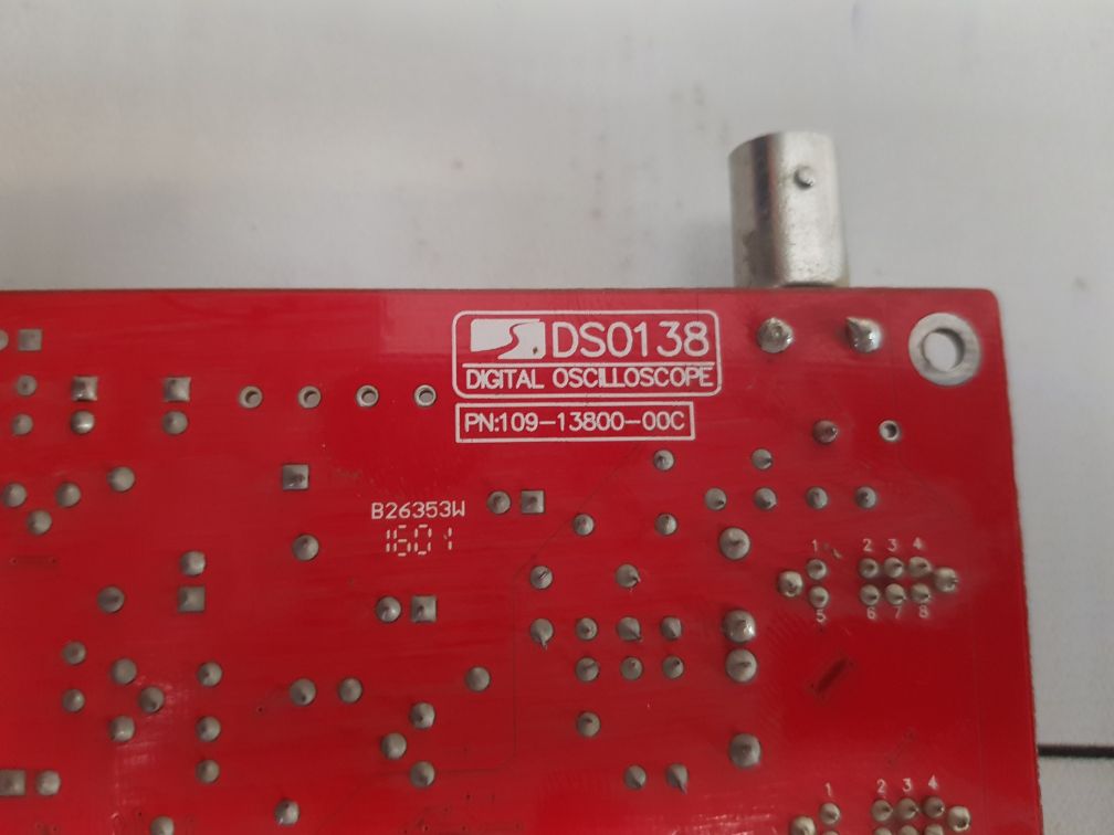 DIGITAL OSCILLOSCOPE 109-13800-00C