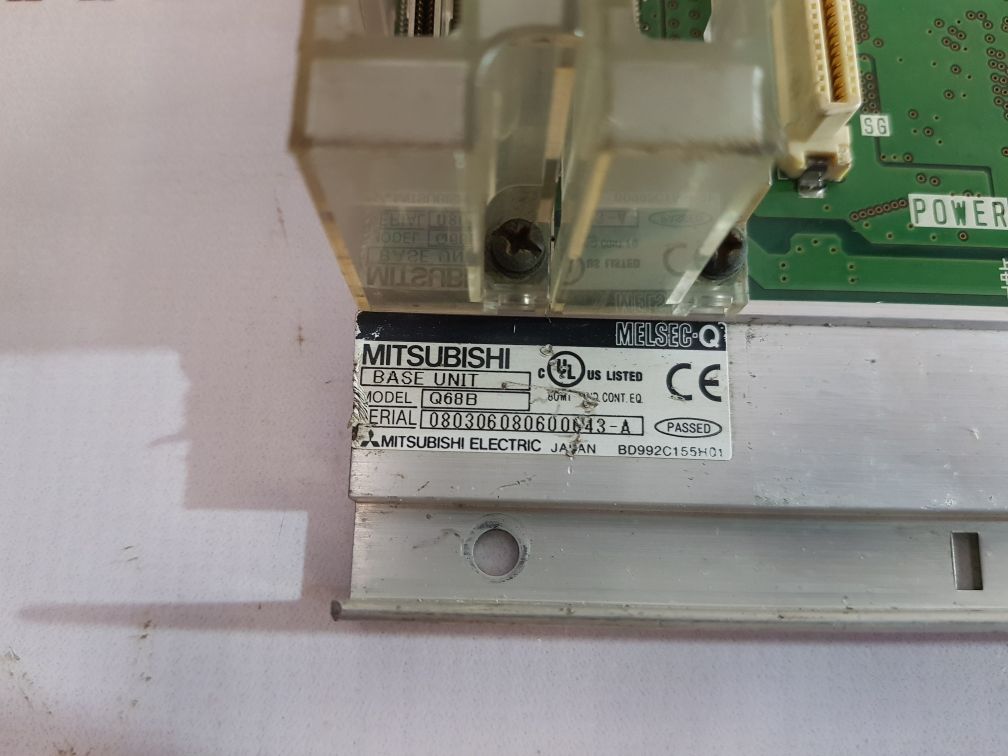 MITSUBISHI MELSEC-Q Q68B BASE UNIT