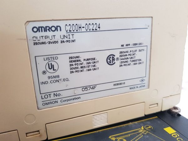 OMRON C200H-BC101-V2 CPU BASE UNIT C200H-0C224