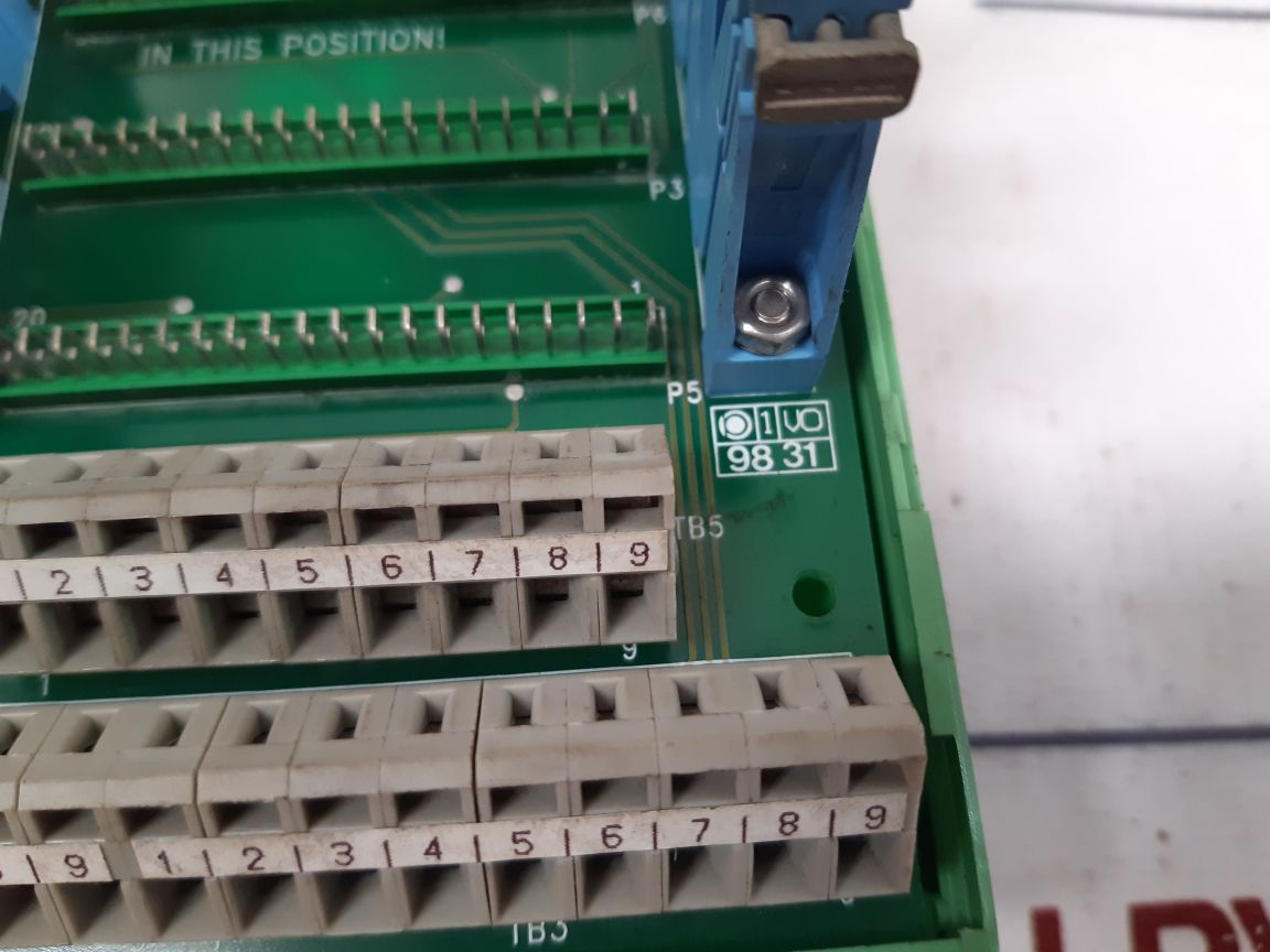 PHOENIX CONTACT 37766532 A PCB CARD