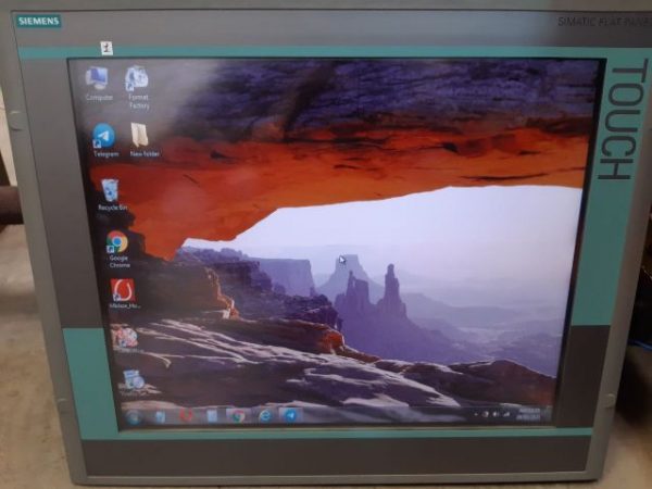 SIEMENS SIMATIC FLAT PANEL 19" TOUCH PANEL 6AV7861-3TA00-1AA0