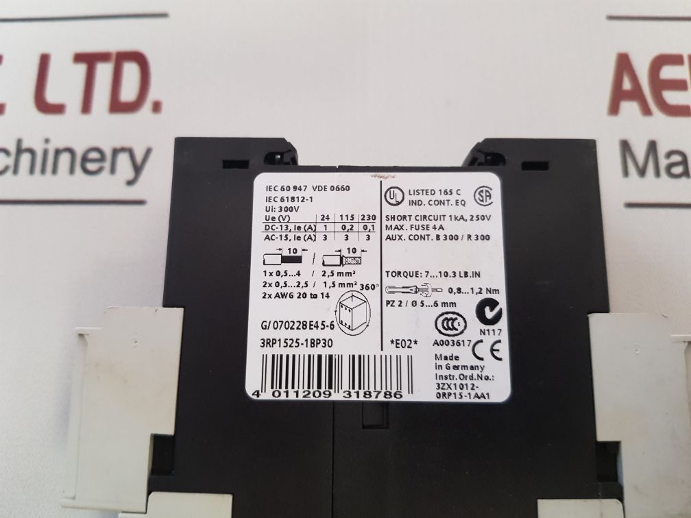 SIEMENS SIRIUS 3RP1525-1BP30 ON DELAY RELAY