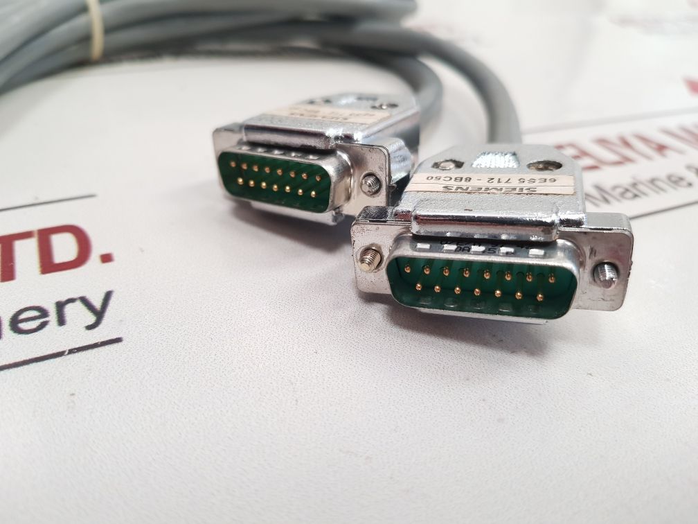 SIEMENS 6ES5 712 - 8BC50 INTERFACE CABLE