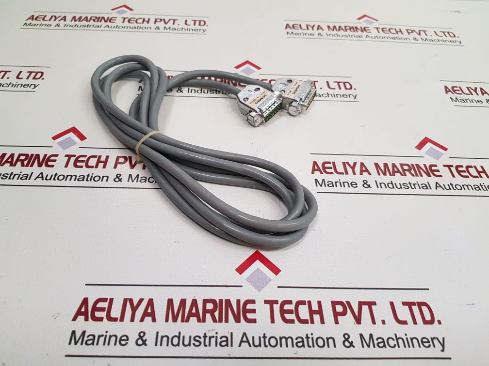 SIEMENS 6ES5 712 - 8BC50 INTERFACE CABLE