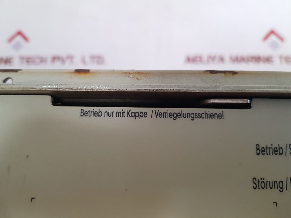 SIEMENS 7SD5111-5CA02-1AA0/EF COMPARISON PROTECTION RELAY