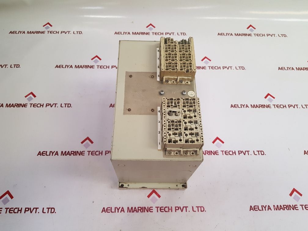 SIEMENS 7SD5111-5CA02-1AA0/EF COMPARISON PROTECTION RELAY