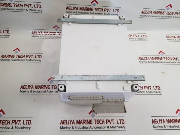SIEMENS 7SP8014 INDUSTRIAL CONTROL SYSTEM