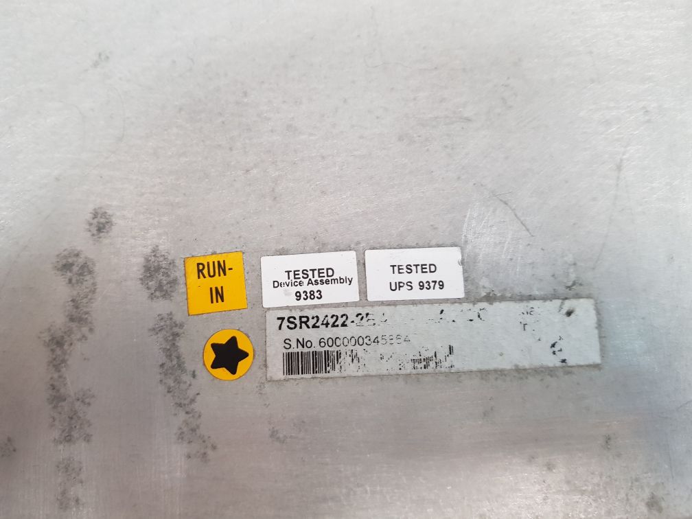 SIEMENS 7SR2422-2BA11-0AA0/CC TRANSFORMER DIFFERENTIAL RELAY