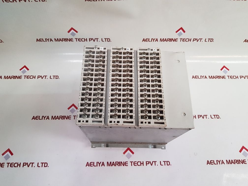 SIEMENS 7SR2422-2BA11-0AA0/CC TRANSFORMER DIFFERENTIAL RELAY