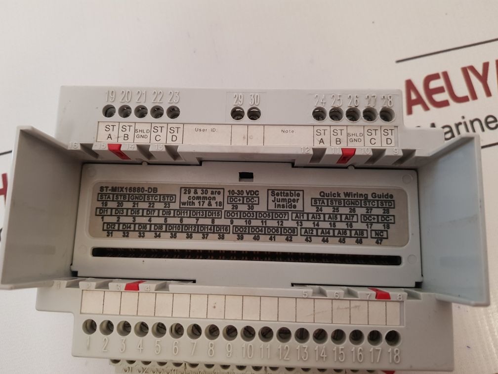 ST-MIX16880-DB 10-30 VDC COMBINATION I/O MODULE