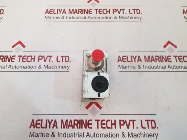 DANFOSS KP5 060-1171 PRESSURE SWITCH 2 TO 6 BAR