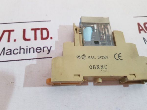 OMRON MAX. 5A 250V SOCKET RELAY