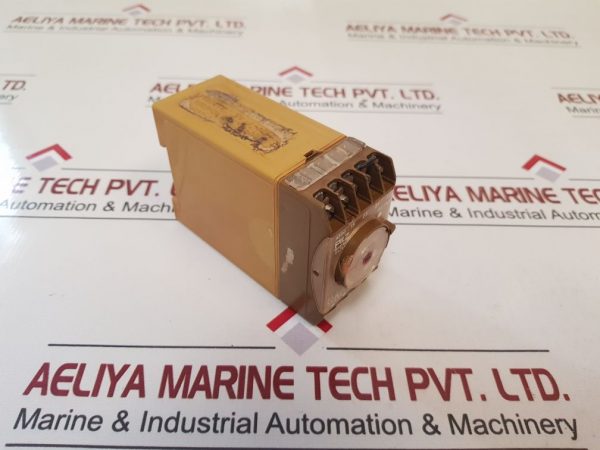 PILZ PF-1NK TIME RELAY 3 TO 300 S