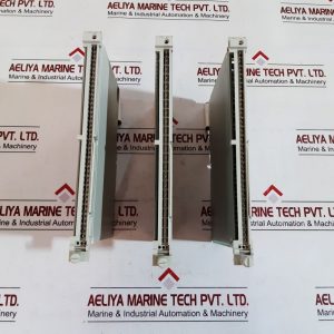 SIEMENS SIMATIC 6ES5470-4UA13 DIGITAL OUTPUT MODULE