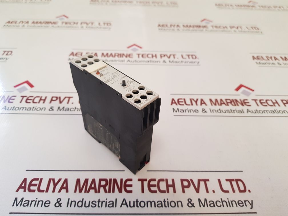 SIEMENS 3UN2131-0AN7 THERMISTOR TRIPPING UNIT