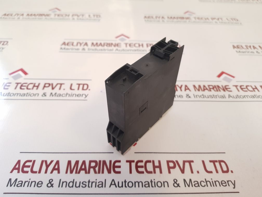 SIEMENS 3UN2131-0AN7 THERMISTOR TRIPPING UNIT