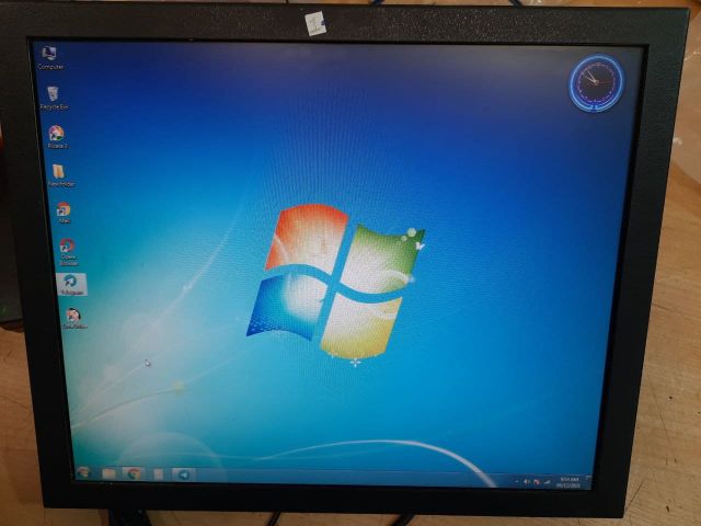 TOEI TLC-SX17RFOTT LCD MONITOR