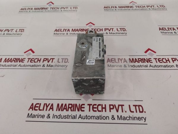 MAC GREGOR CRANES 388 6361-801/396663 CRANE VALVE