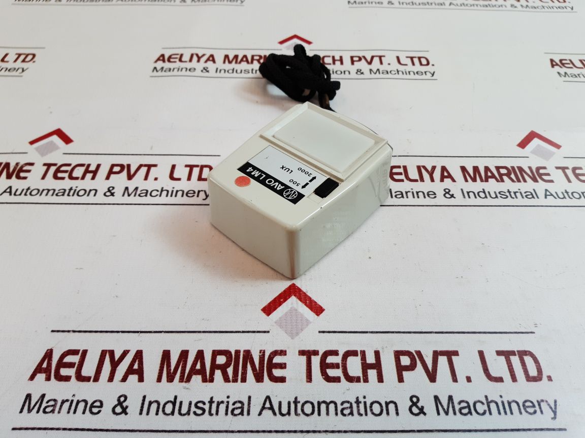 METRIX LM4 LUX LIGHT METER AVO LM4