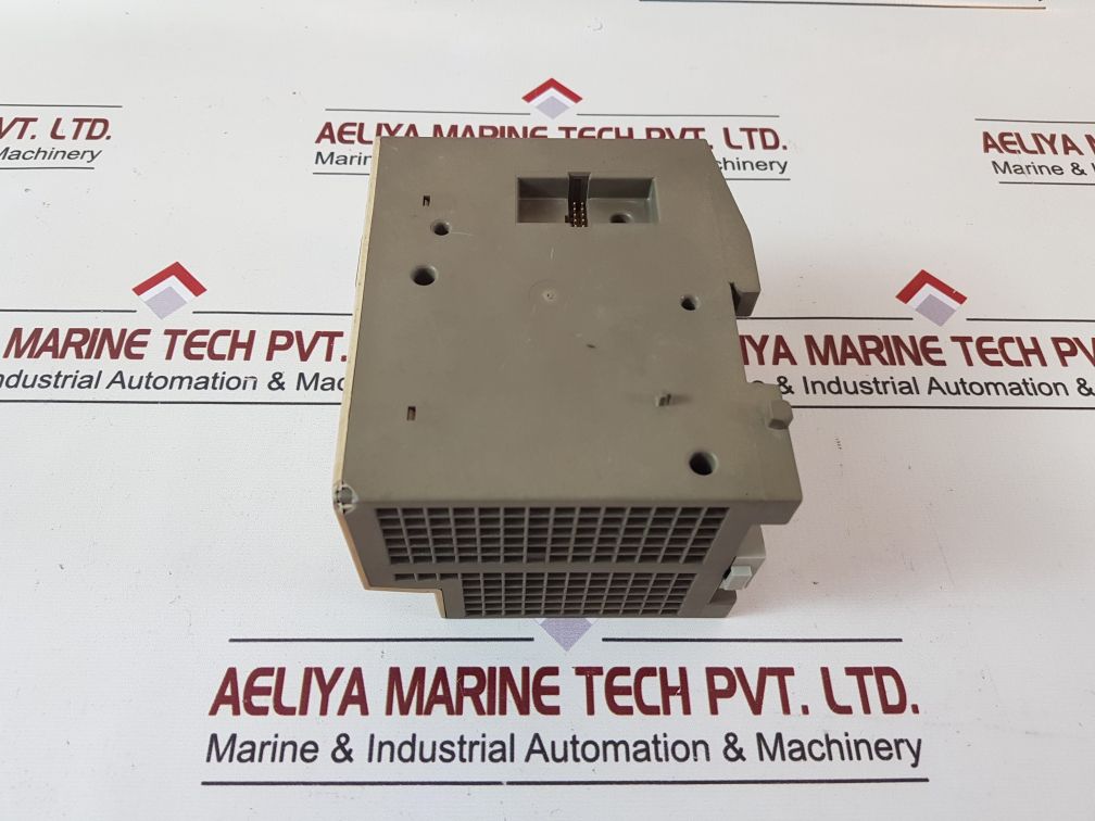 SIEMENS SIMATIC S5-100U 6ES5 100-8MA01 CENTRAL PROCESSING UNIT