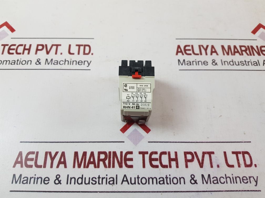 TELEMECANIQUE RHN 41 RELAY