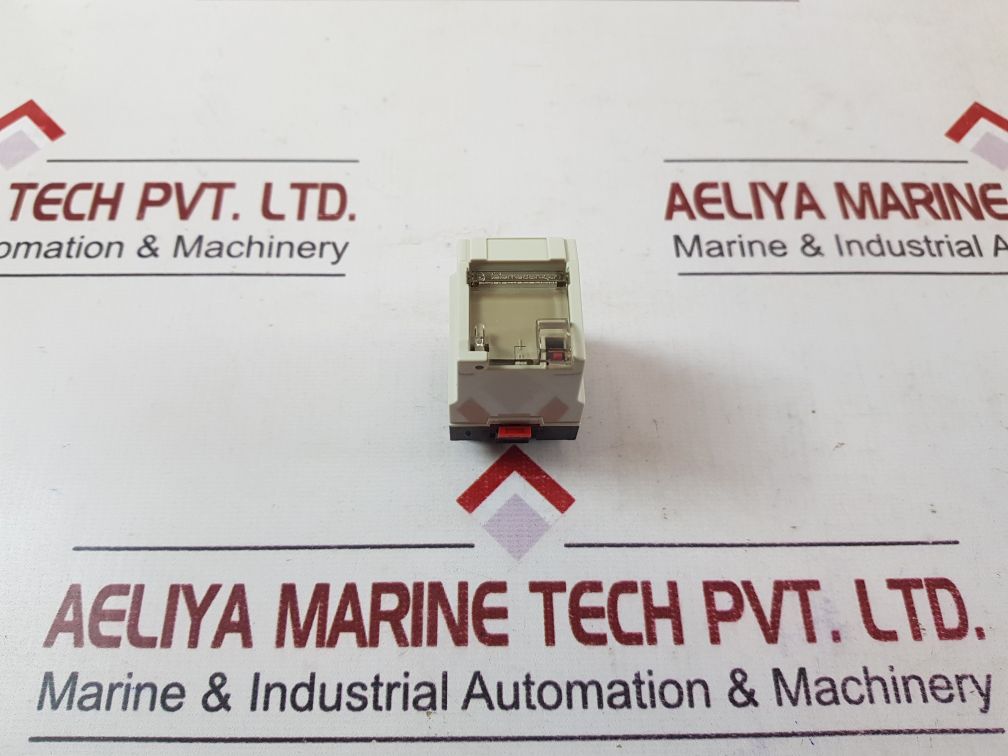 TELEMECANIQUE RHN 41 RELAY