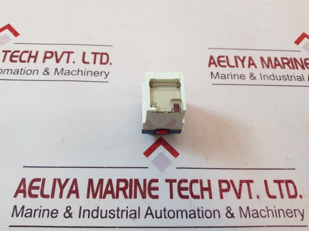 TELEMECANIQUE RHN 41 RELAY 2C545