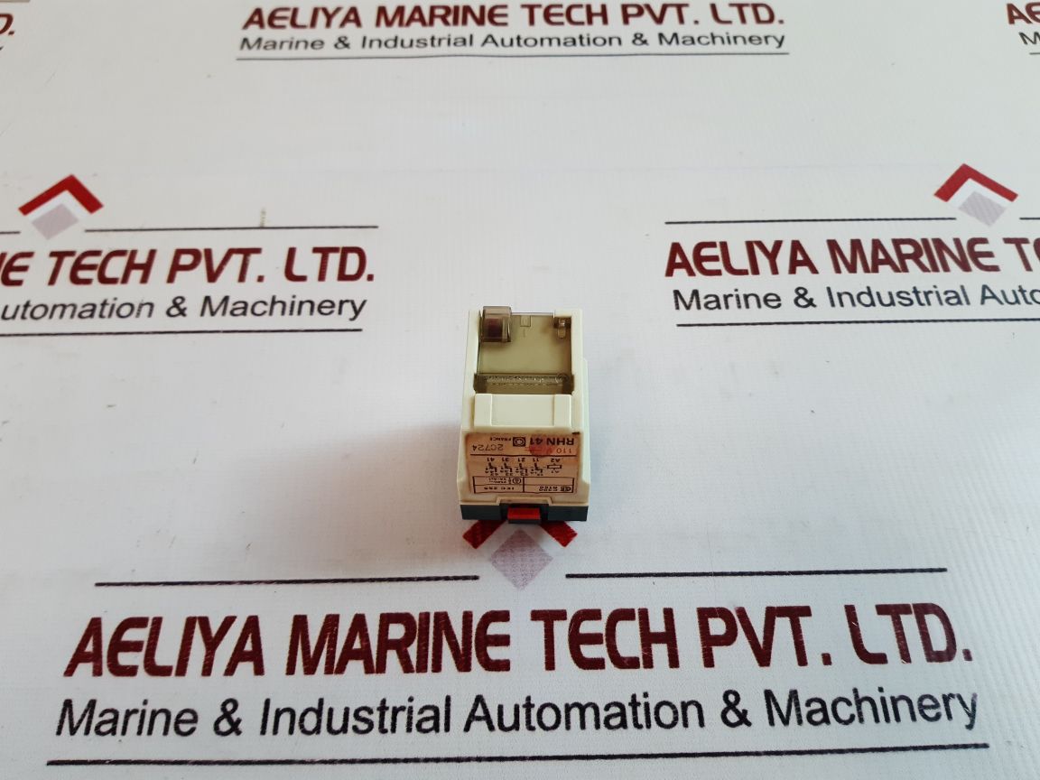 TELEMECANIQUE RHN41 RELAY R150