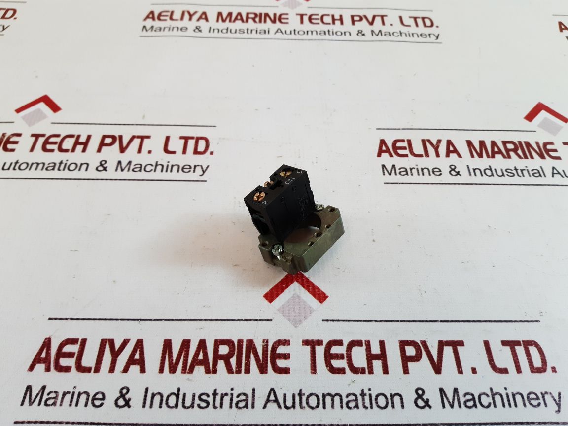 TELEMECANIQUE ZB2-BE101 CONTACT BLOCK 642347