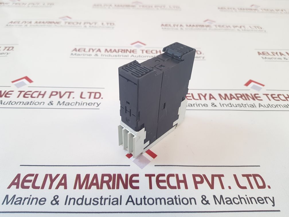 SIEMENS SIMIREL 3RP1576-1NP30 TIMER RELAY