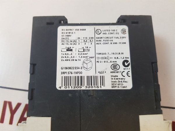 SIEMENS 3RP1576-1NP30 TIME RELAY