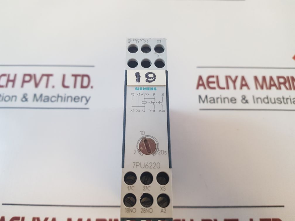 SIEMENS 7PU6220-7NT20 TIMER RELAY