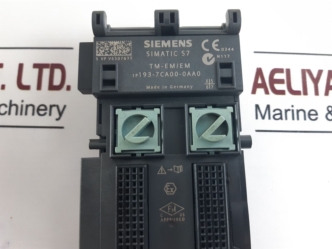 SIEMENS SIMATIC S7 193-7CA00-0AA0 TERMINAL MODULE