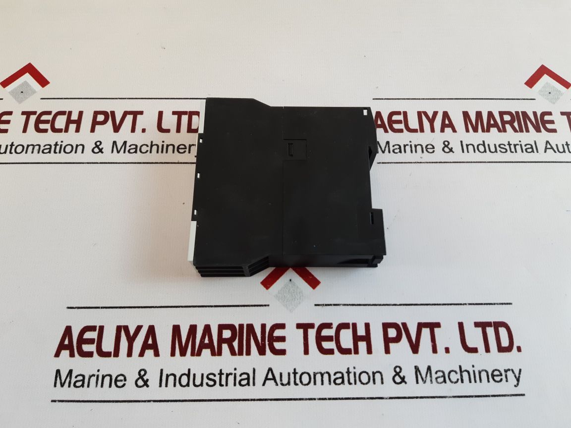 SIEMENS 3UN2100-0AN7 THERMISTOR MOTOR PROTECTION TRIPPING UNIT