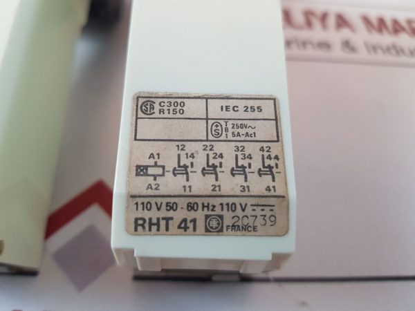 TELEMECANIQUE RHT 41 TIME DELAY RELAY WITH BASE 250V