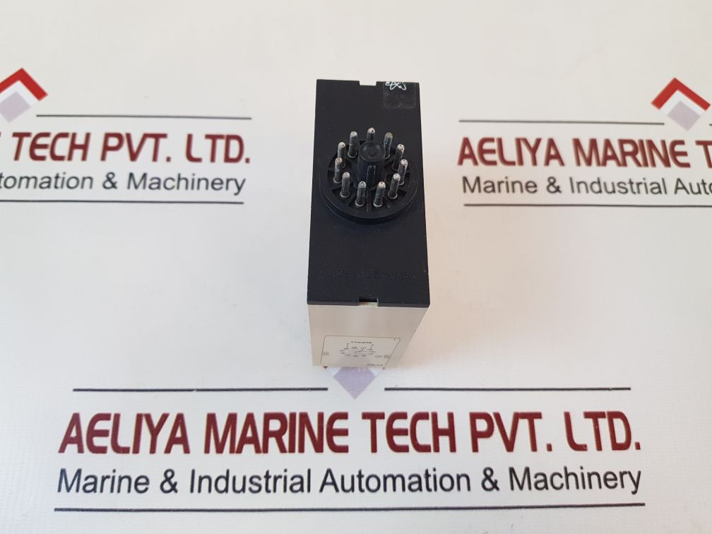 ELECTROMATIC SA 105 724 DELAY ON OPERATE RELAY 24VDC