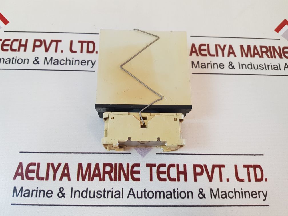 CARLO GAVAZZI S 117 166 920 COMBI TIMER CARLO GAVAZZI COMBI TIMER AUTOMATIC START 24-230V~ 50/60 HZ S 117 166 920 TIME: 5 TO 100% ~3 VA 45-65 HZ AC 1: 8A, 250 V~ AC 11: 2,5 A, 230 V~ ---2 W DC 1: 0,4 A, 250 V--- DC 11: 5 A, 24 V--- 5A/300 V~ 0,4A/ 250 V--- 8 A/ 300 V~ 0, 2 A/ 250 V--- 8A/250V~ IP 20 MADE IN DENMARK WEIGHT : 100 GM CONDITION : USED 4 PCS REF NO : 54598