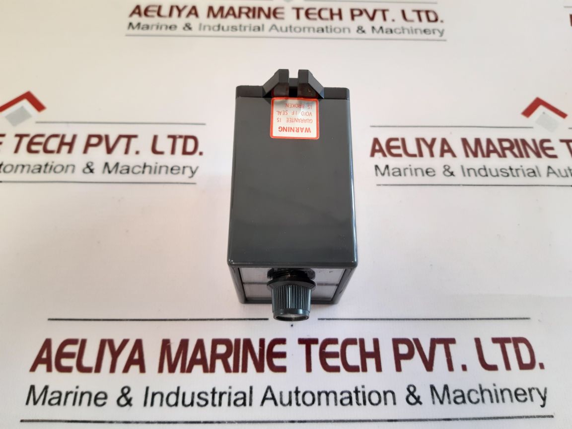 OMRONc SUBMINY TIMER 250VAC