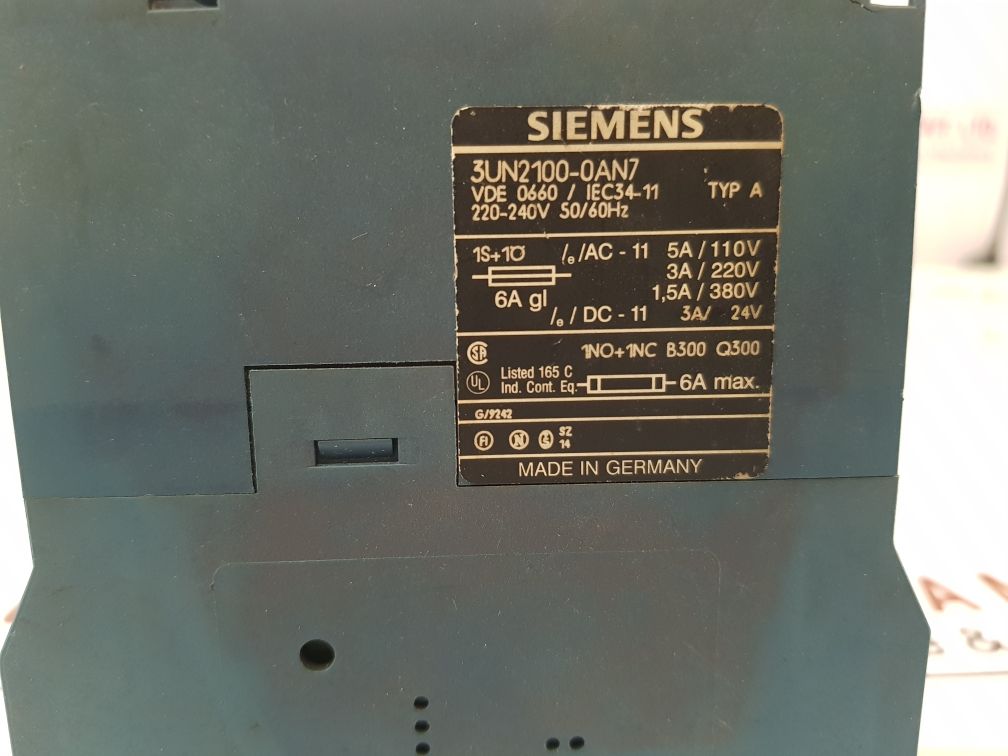 SIEMENS 3UN2100-0AN7 THERMISTOR PROTECTION RELAY
