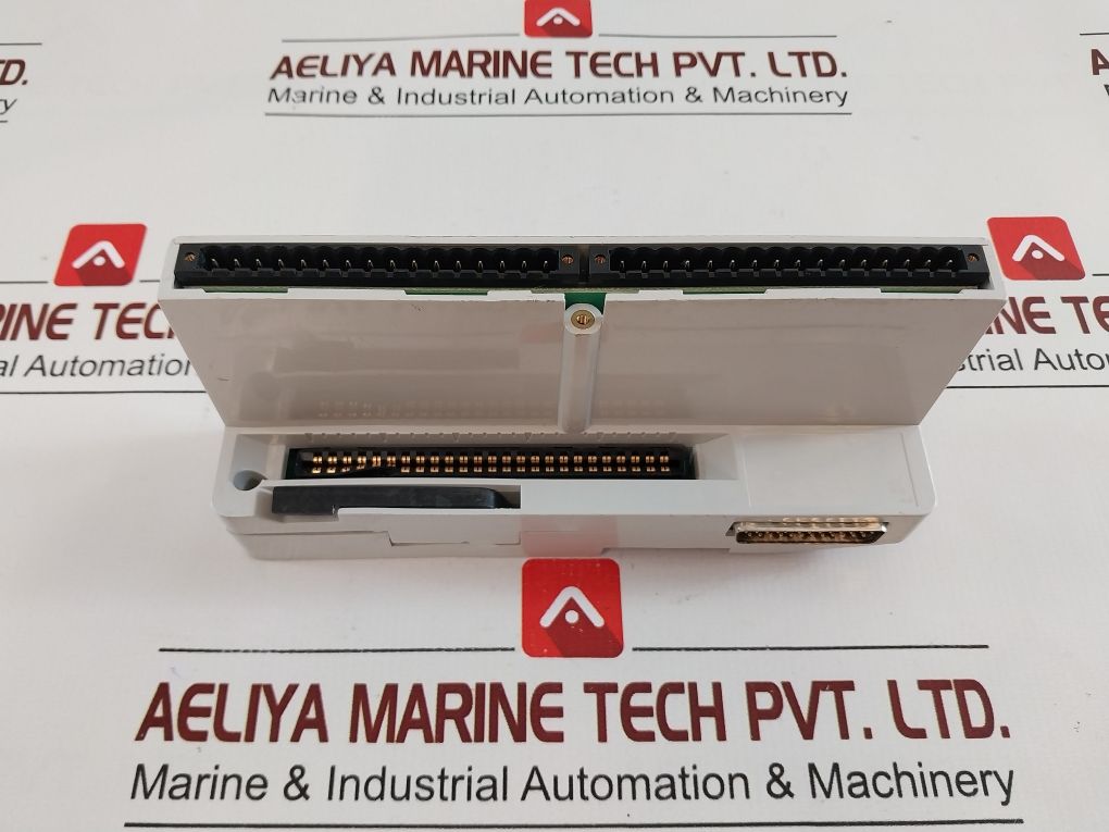 ABB HBS01-CJC HORIZONTAL ROW MOUNT BASE