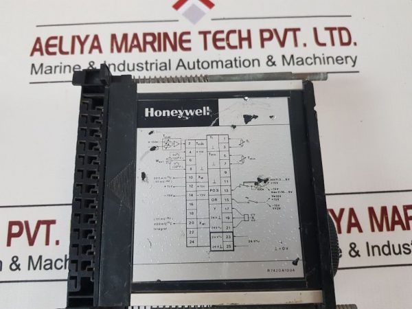 Honeywell Micronik 100 Temperature Controller