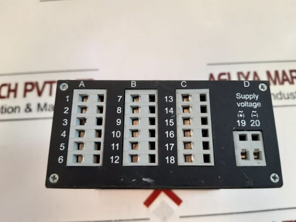 MARTENS LF9648-3-2R-AO-0-00-µS/CM CONDUCTIVITY PANELMETER