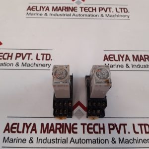 Omron H3y-4 Timer With Base 0 To 30 Sec