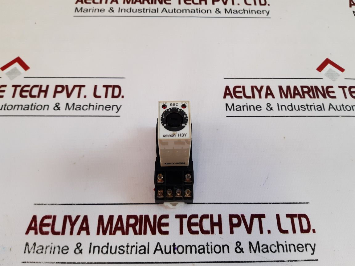 OMRON H3Y-4 TIMER WITH BASE 0 TO 10 SEC