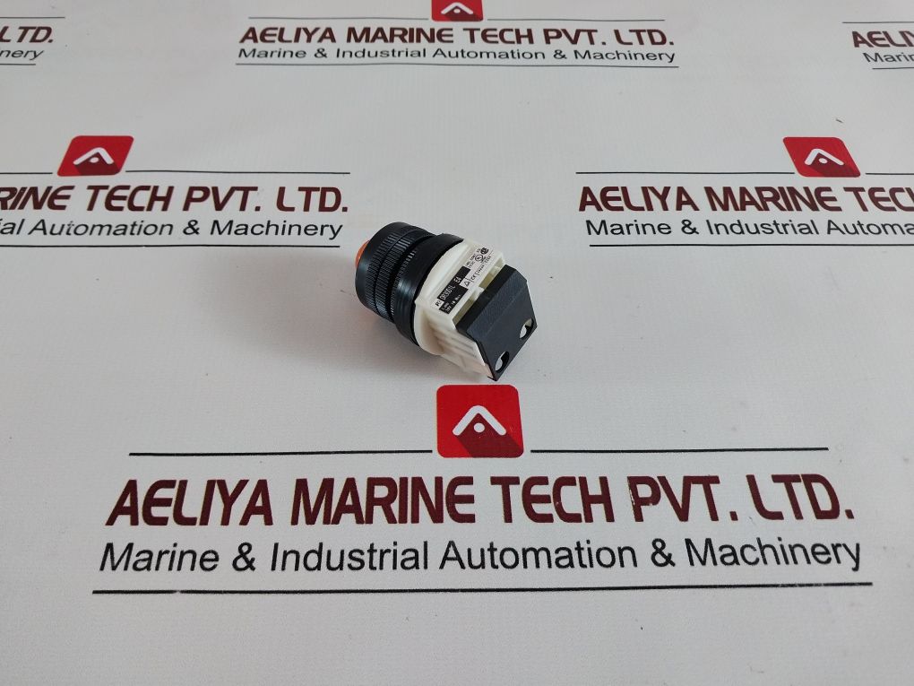 Fuji Electric Dr30d1l-e4a Push Button With Indicator Light - Image 5